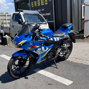 스즈키 GSX-R125 이미지