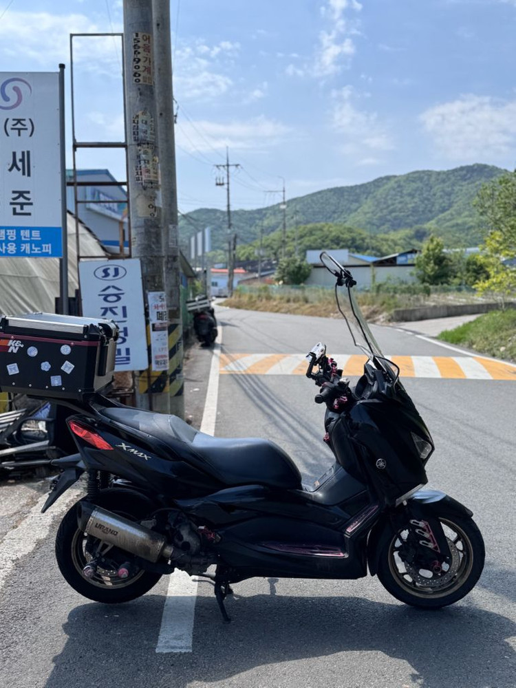 야마하 XMAX300 이미지