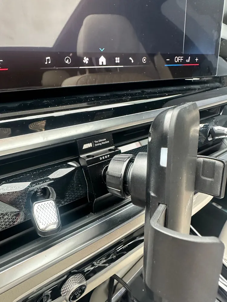 BMW X5 핸드폰거치대 딥마운트 / 무선충전기 마운트 이미지