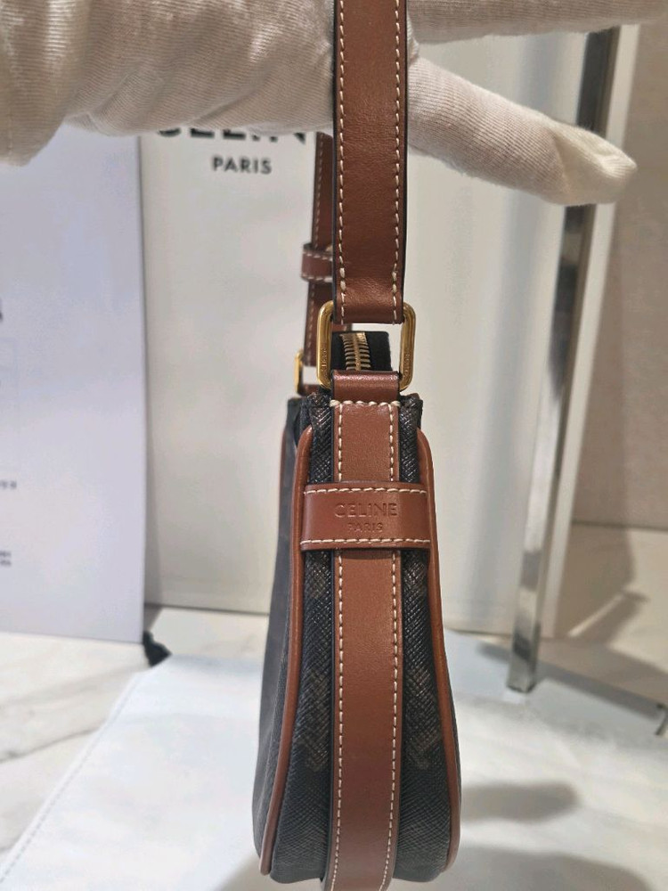 [새상품급] 셀린느 트리옹프 미니 아바백 이미지