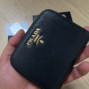 프라다 사피아노 동전지갑 이미지