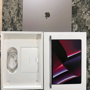 맥북프로 16 M2 Max 풀칩 12/38코어 32GB / 1TB / 93%(82) A++ 이미지