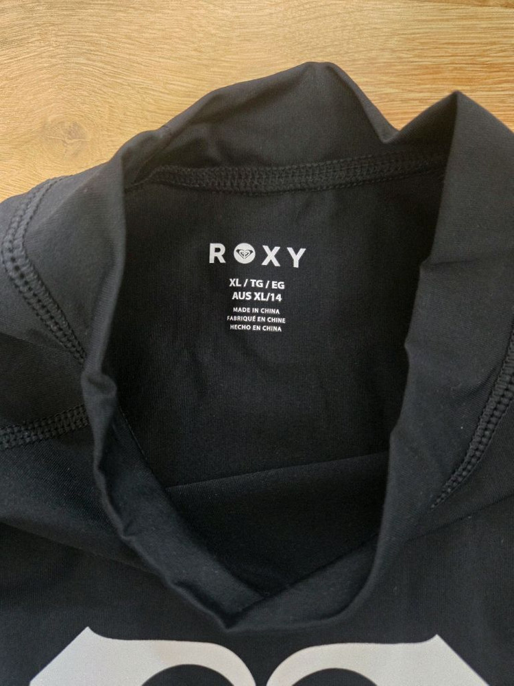 록시 래쉬가드 XL 새상품 이미지