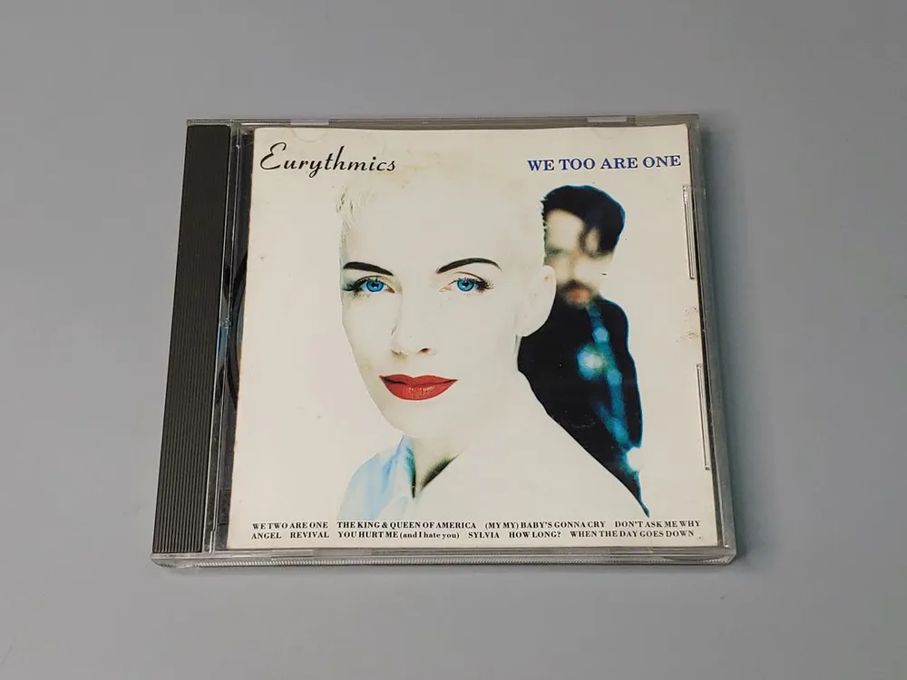 유리스믹스 Eurythmics - We Too Are One (106) 이미지