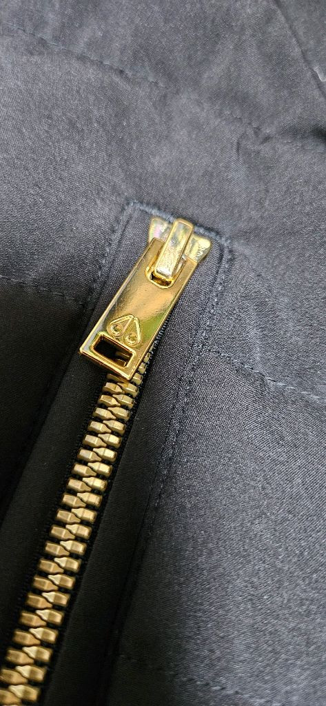 무스너클 로즈론 여성 구스다운 패딩점퍼M 이미지