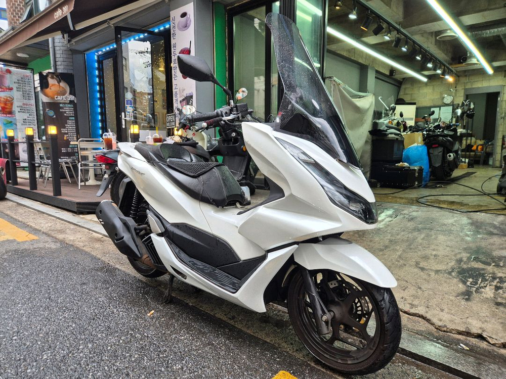 22년식 PCX125ABS 배달용 중고 오토바이 이미지