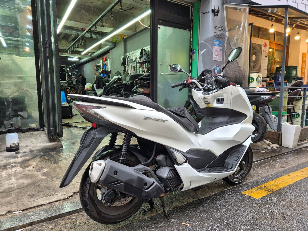 22년식 PCX125ABS 배달용 중고 오토바이 이미지