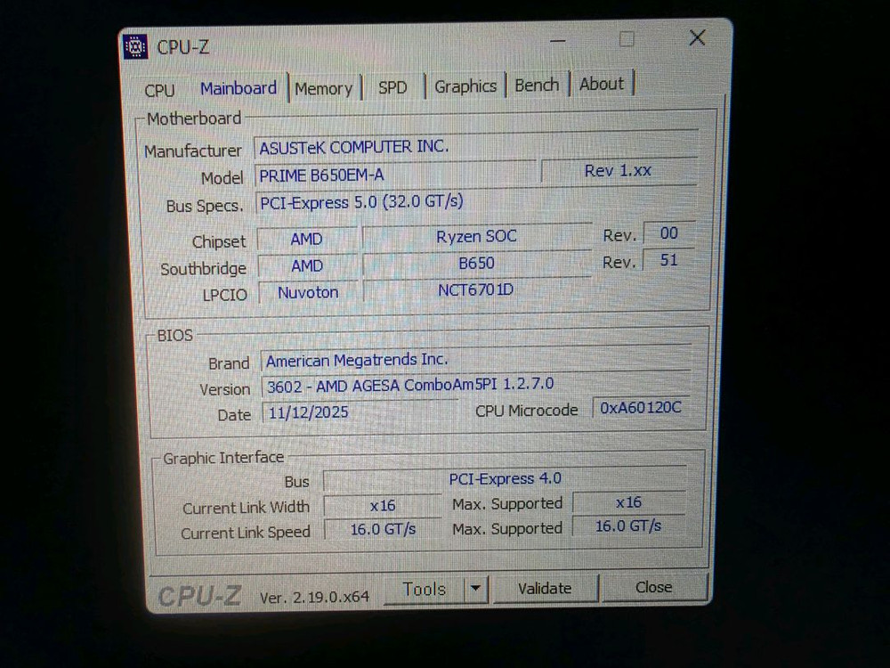 라이젠 7500F+RX 5600 XT 게이밍 컴퓨터 이미지