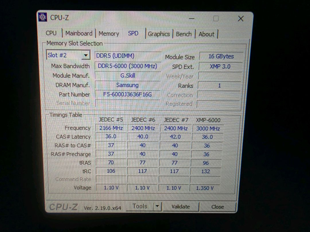 라이젠 7500F+RX 5600 XT 게이밍 컴퓨터 이미지