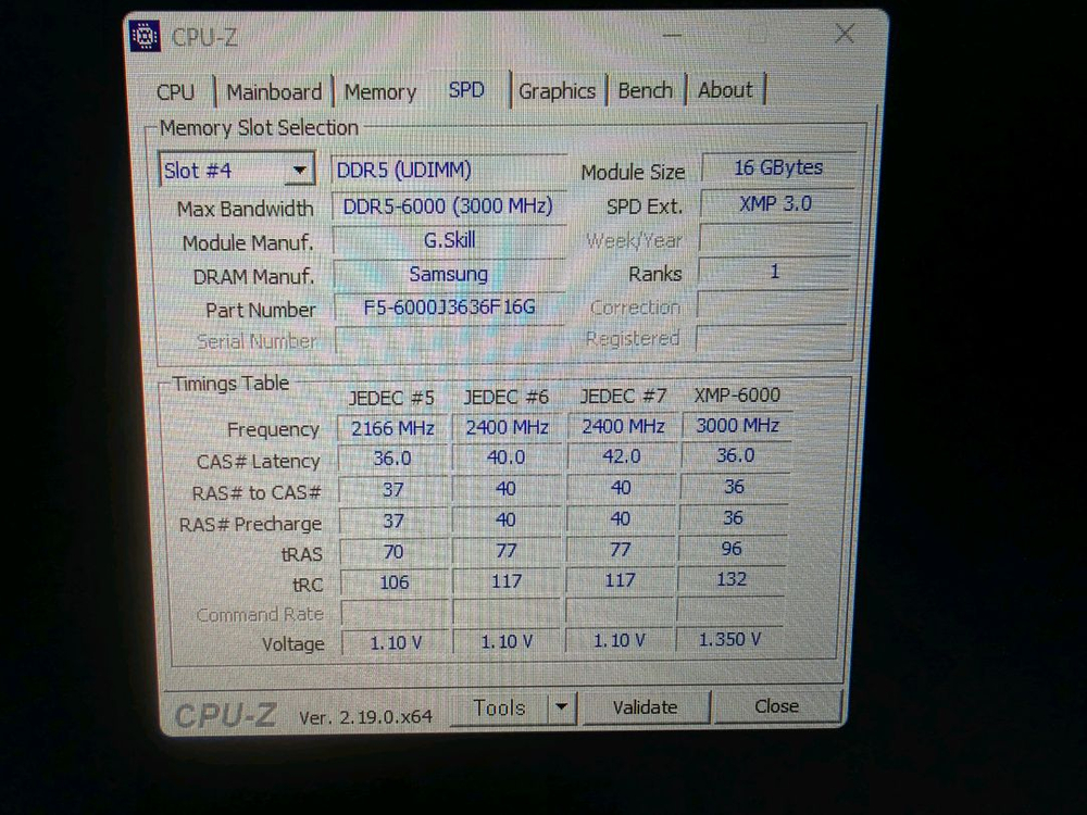 라이젠 7500F+RX 5600 XT 게이밍 컴퓨터 이미지