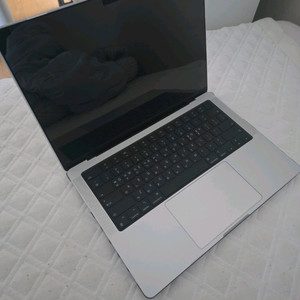 맥북프로 M4 pro 14인치 (마지막 가격인하) 1tb/48gb/96w/사이클 수 3 이미지
