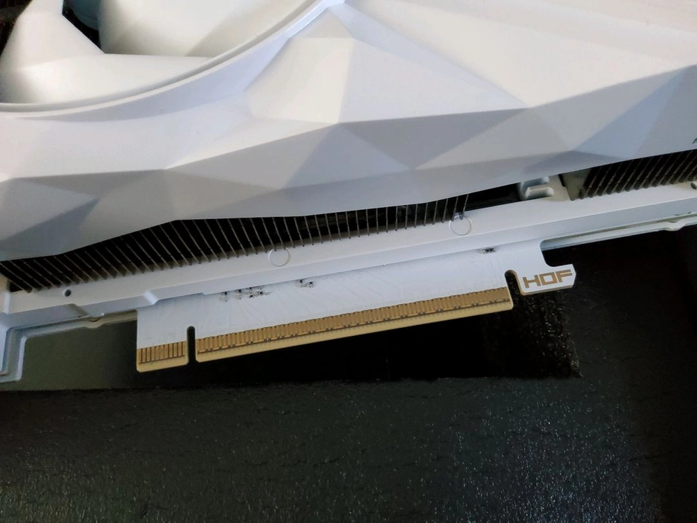RTX 5080 HOF 화이트 이미지