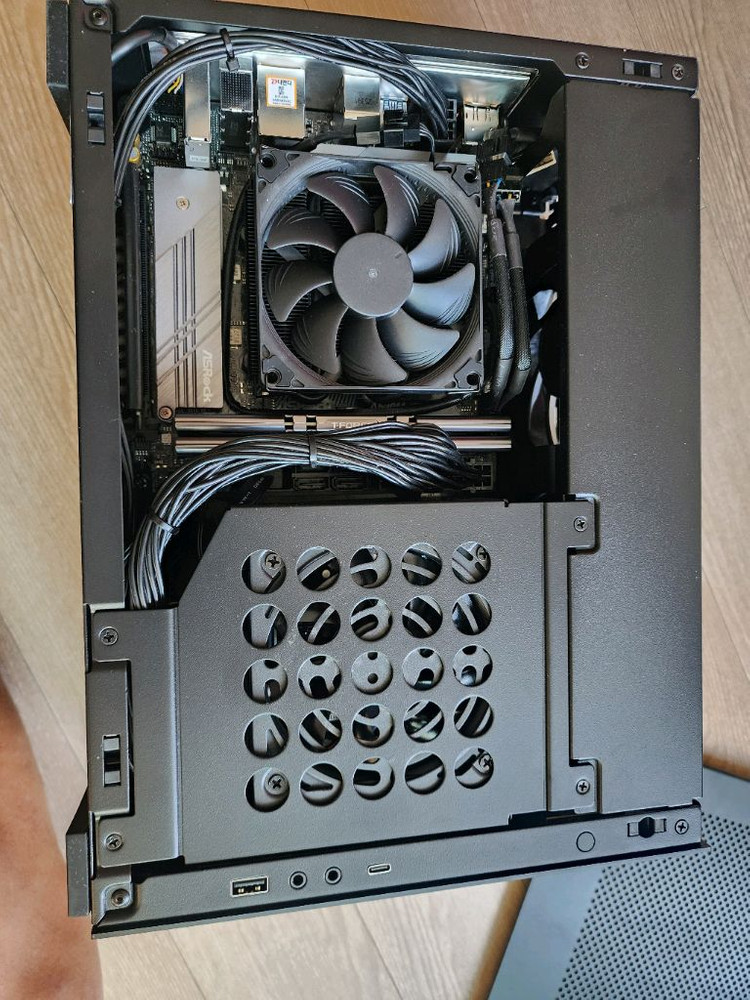 5600 cpu, a520m itx/ac, 녹투아 cpu 쿨러 이미지