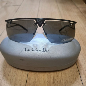 크리스찬 디올 선글라스 DIOR CLUBBING TW3 이미지