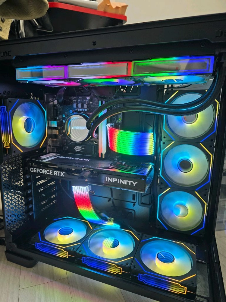 i9-12900K RTX5070 새상품본체 팝니다 이미지