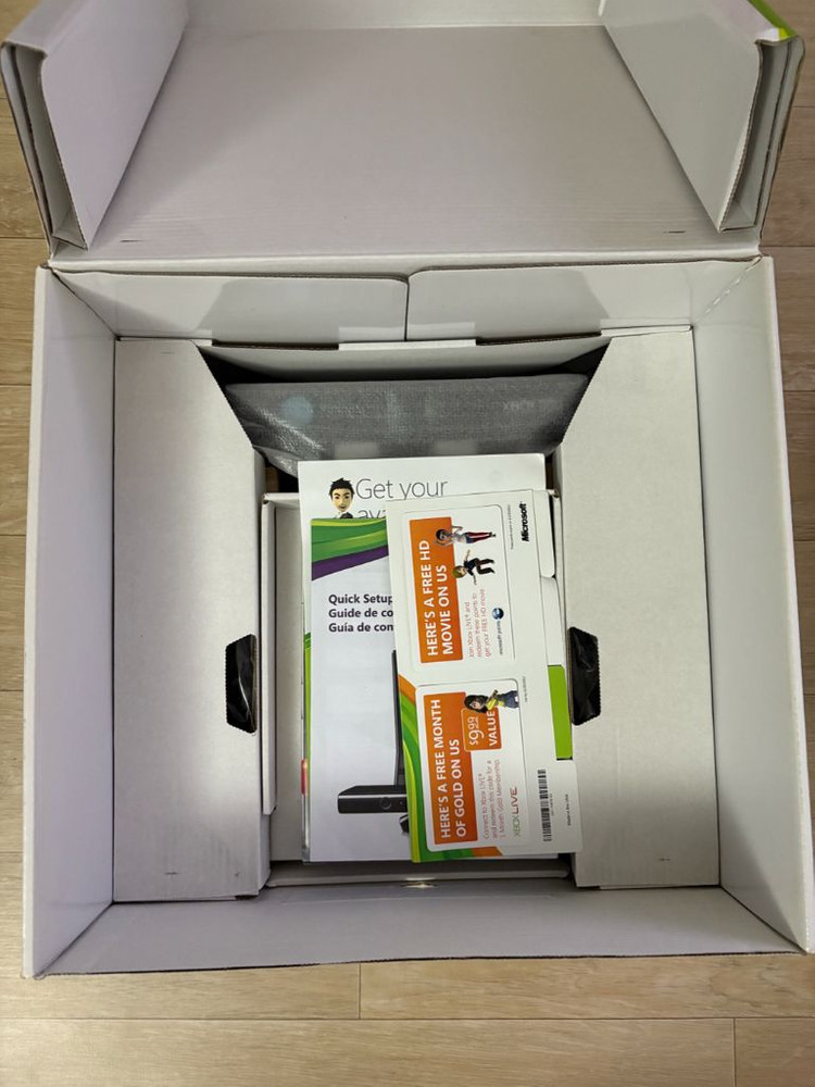 xbox360 4gb 키넥트세트 팝니다 이미지