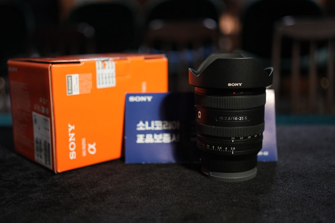 소니 FE 16-25mm F2.8 G 렌즈 이미지