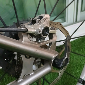 티타늄 mtb 이미지