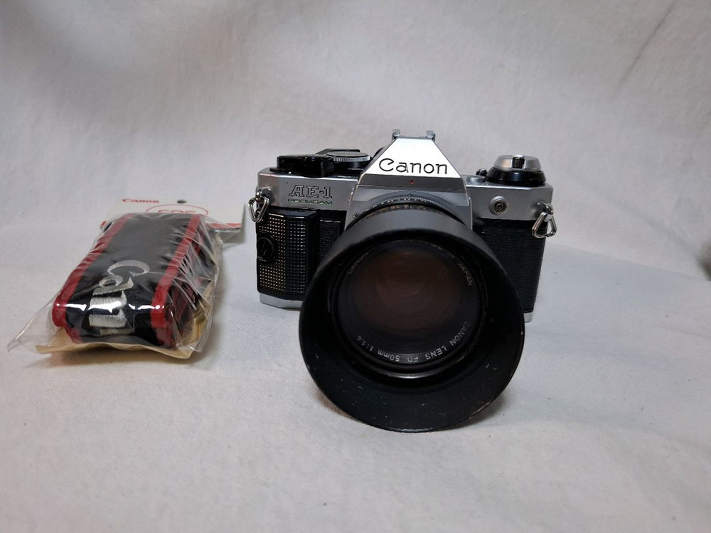 Canon AE-1 Program with 50MM F1.4 SSC 이미지