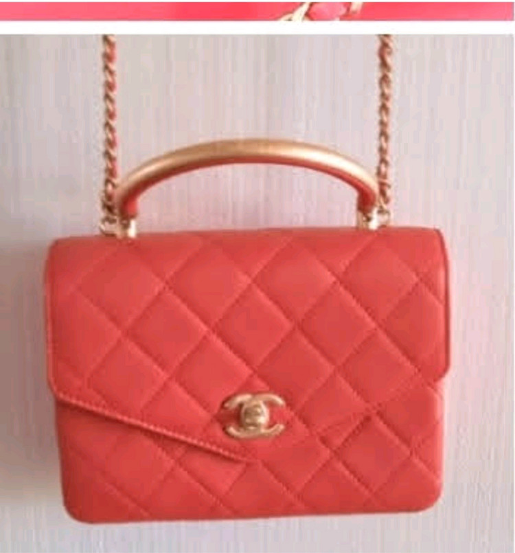 Chanel Red Chain Bag 정품금장 코랄레드 토트 숄더백 MMN - S 급 까짐 스크레지 없음CHANEL 이미지