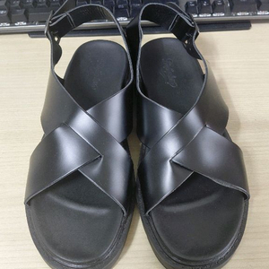 남성 샌들 270 이미지