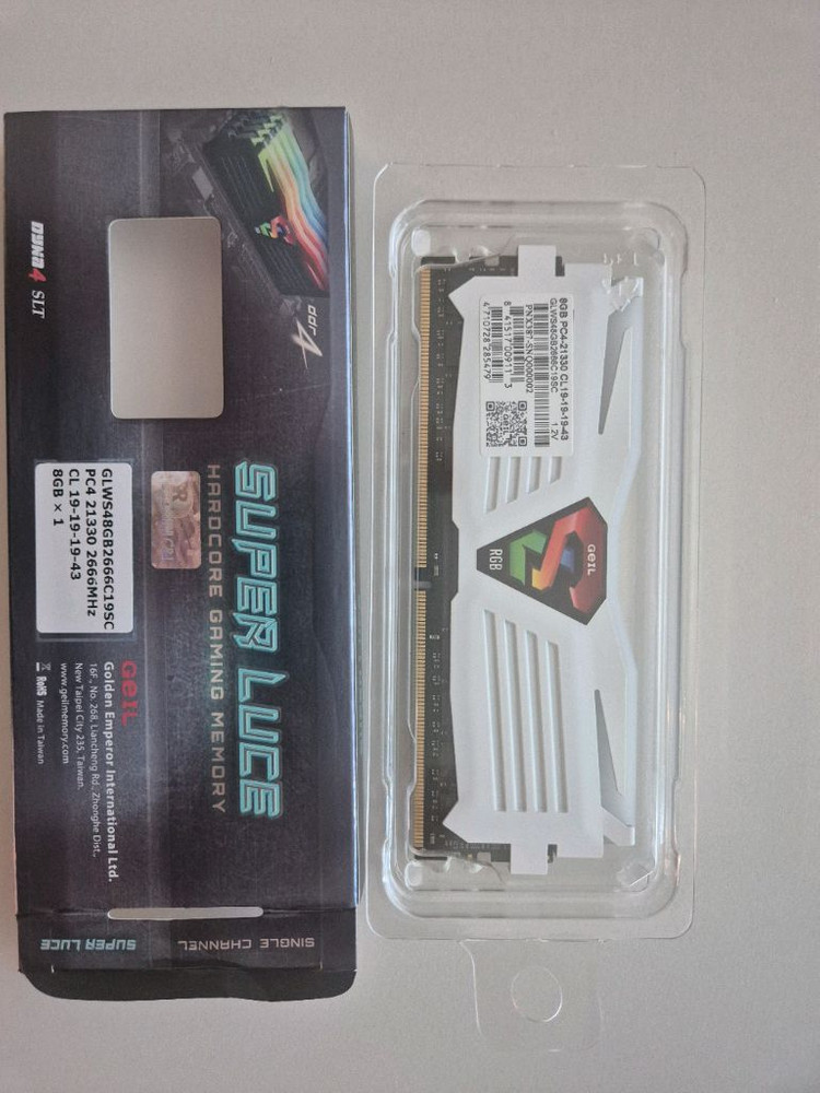 GeIL ddr4 2666 Rgb 8GB 램 미사용 신품 이미지