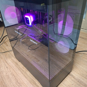 게이밍 PC 컴퓨터 본체 RTX 5070 Ryzen 7 9800X3D 배그 아이온 로아 게임용 데스크탑 이미지