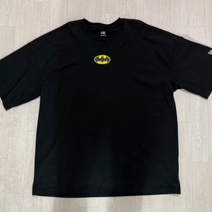 [XL] 뉴에라 워너브라더스 100주년 배트맨 티셔츠 블랙 이미지