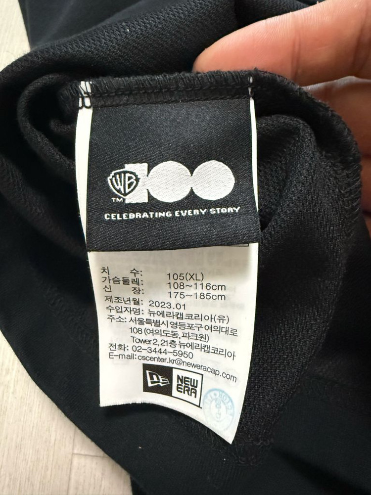 [XL] 뉴에라 워너브라더스 100주년 배트맨 티셔츠 블랙 이미지