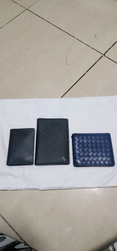 메르세데스 벤츠 여권지갑 보테가베네타 반지갑 이미지
