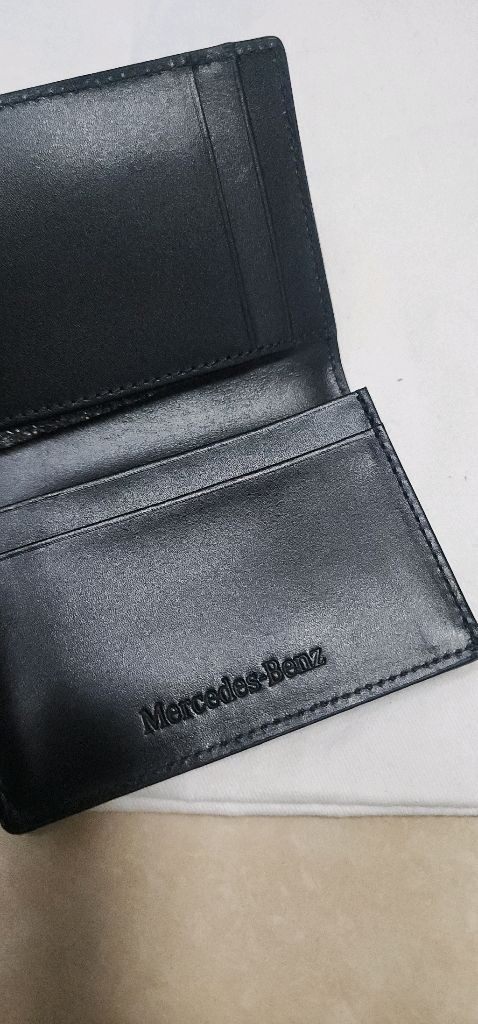 메르세데스 벤츠 여권지갑 보테가베네타 반지갑 이미지