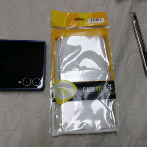 자급제 ㅡ 그냥 새폰 ㅡ 갤럭시 Z플립7 256GB + 새케이스 이미지