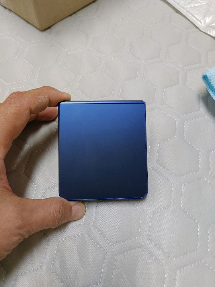 자급제 ㅡ 그냥 새폰 ㅡ 갤럭시 Z플립7 256GB + 새케이스 이미지