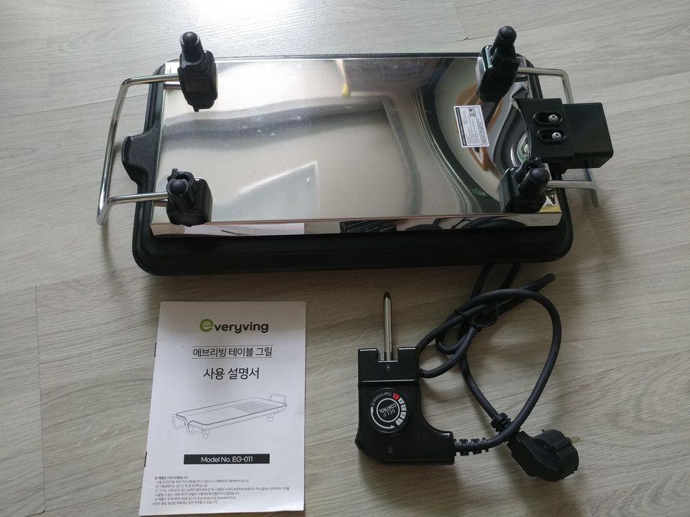 미니 밥솥 루베크 RU-RC101W, 쿠쿠 CR-0255MW, 대웅모닝컴 DWM-C01M, 에브리빙 전기 그릴 이미지