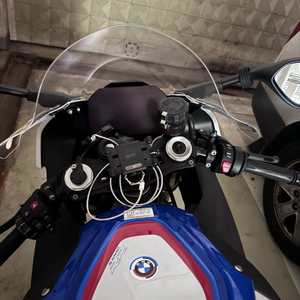 bmw s1000rr 이미지