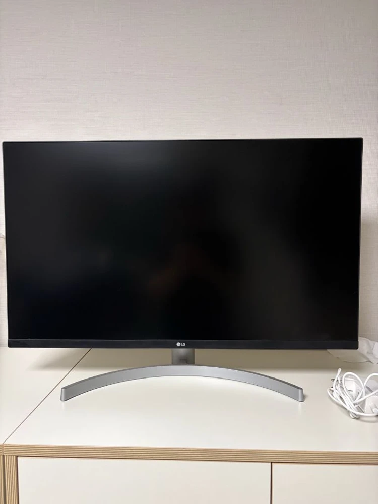 (민트급)LG 32UN650 32인치 4K 모니터 - 안심되는 중고거래