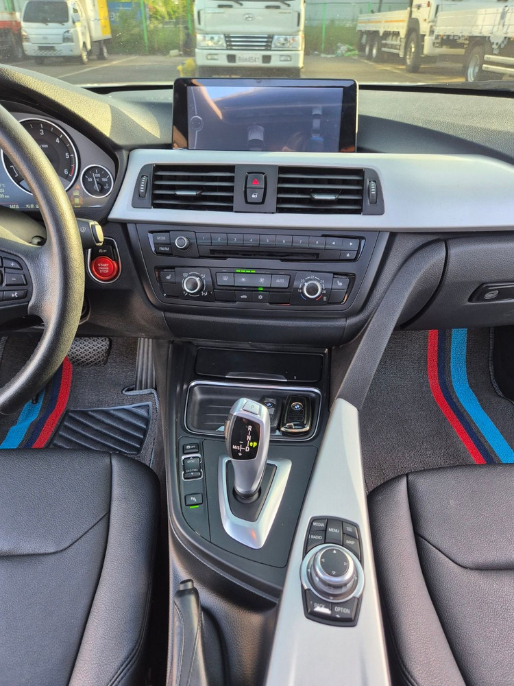 (660만)중고차 BMW 320d F30 무사고 세단 외제차 이미지