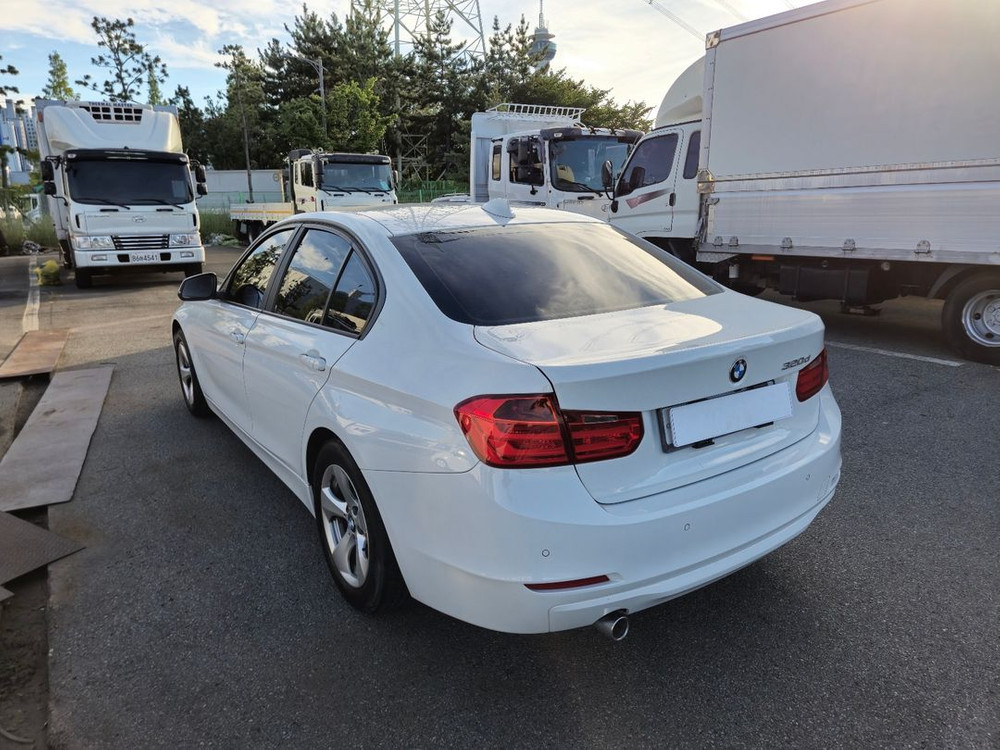 (660만)중고차 BMW 320d F30 무사고 세단 외제차 이미지