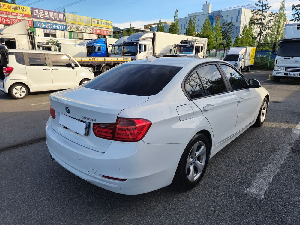 (660만)중고차 BMW 320d F30 무사고 세단 외제차 이미지