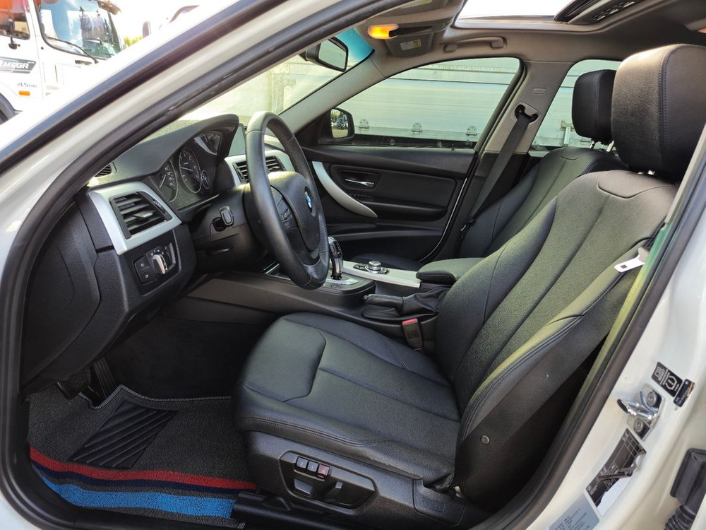 (660만)중고차 BMW 320d F30 무사고 세단 외제차 이미지