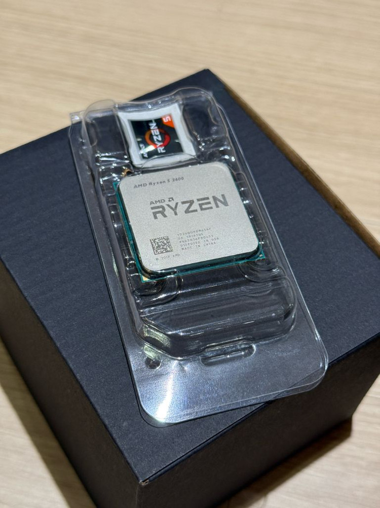 AMD 라이젠5 2600 CPU 완전 풀박스 이미지