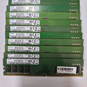 삼성전자 데스크탑용 DDR4 8GB 메모리여러개있음 이미지