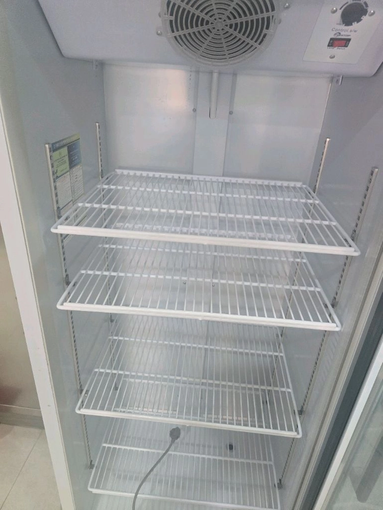 음료수 냉장고 2025년식 25만원 각각 총 두 대 이미지