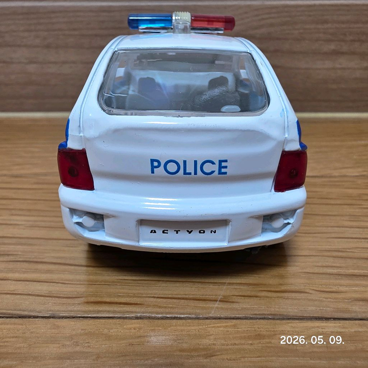 액티언 경찰차 국산미니카 이미지