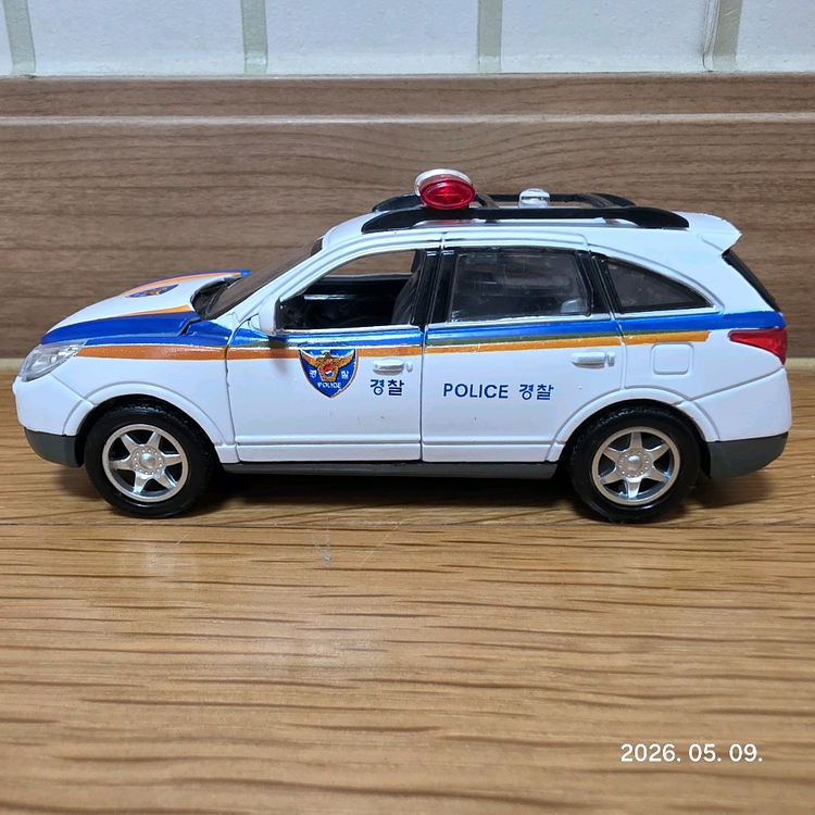 베라크루즈 경찰차 국산미니카 이미지