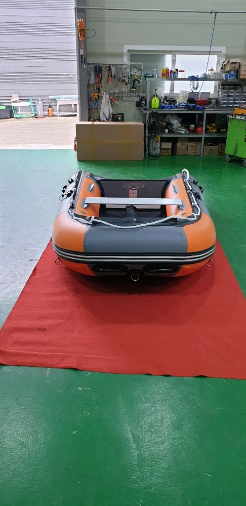 고무보트 이미지