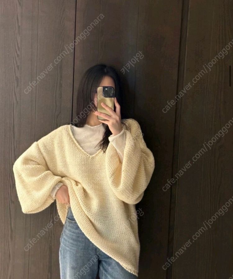 츄니토리 오버핏 루즈핏 브이넥 니트 스웨터 아이보리 / 자라 망고 H&M 유니클로 FYEO 비아플레인 아르켓 코스 이미지