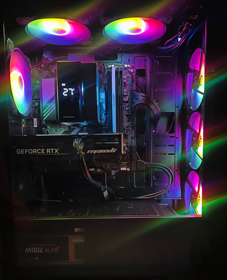 [게이밍 컴퓨터] RTX 5060/9600X/1TB 데스크탑 PC 본체 이미지
