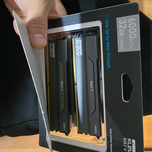 KLEVV DDR5 32GB (16GBx2) cl30 6000MT/s 이미지