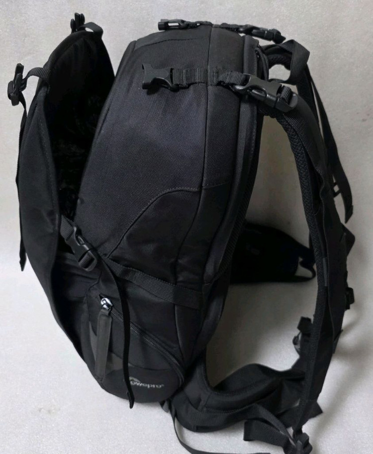 로우프로 Lowepro Primus AW 카메라백팩 40주년 기념가방 이미지